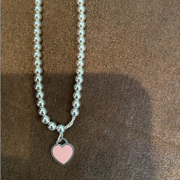 Return to Tiffany® Pink Heart Tag Bead Bracelet in Silver, 4 mm - Picture 2 of 10
